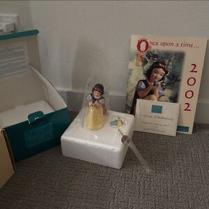 Snow White Figurine by Disney